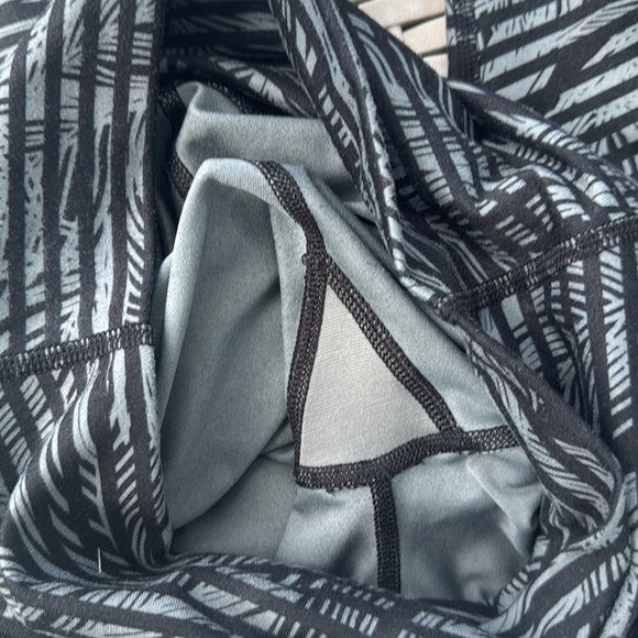 Black and Gray Zebra Print Leggings - Picture 4 of 5